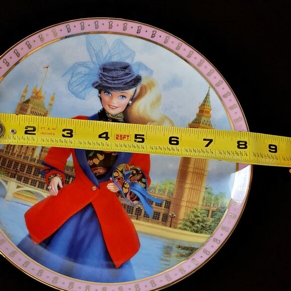 BARBIE VISITS ENGLAND - Danbury Mint Limited Edition Collectors Plate - Picture 6 of 6